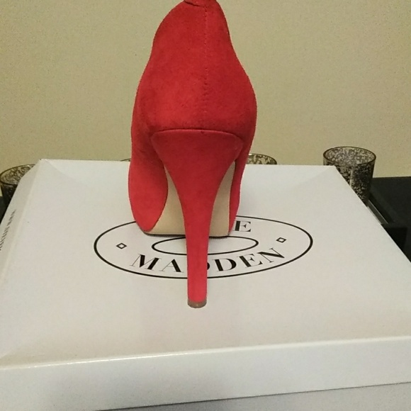 Heels - Picture 4 of 5